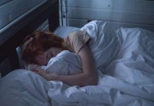 Dormir seis horas por dia pode causar aterosclerose