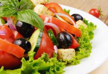 5 saladas com carne para você preparar no verão