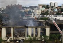 Rescaldo de incêndio interdita Tereza Cristina e complica trânsito na região Oeste de BH