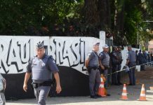 Maioria dos atiradores de crimes em escolas não é psicopata, dizem estudos