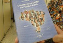 Caderneta de Saúde da Pessoa Idosa é distribuída nas Unidades Básicas de Saúde