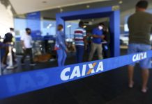 Caixa paga auxílio emergencial para beneficiários do Bolsa Família