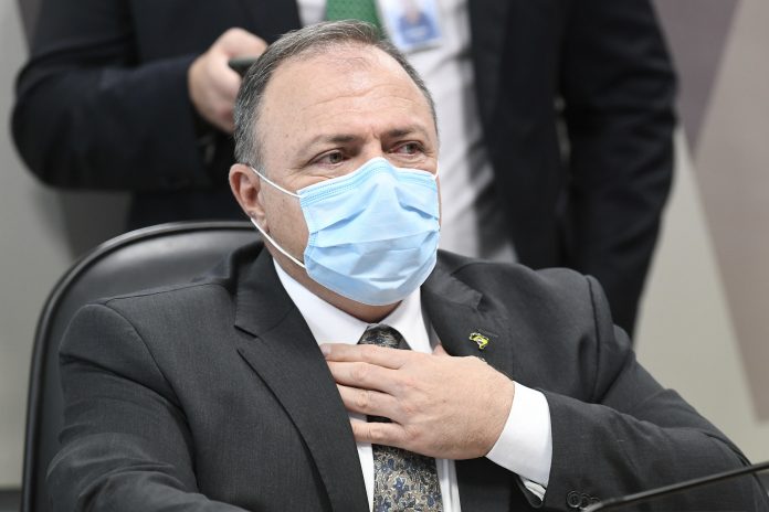 Eduardo Pazuello durante depoimento na CPI da Pandemia nesta quarta-feira (19/5). Foto: Jefferson Rudy/ Agência Senado.