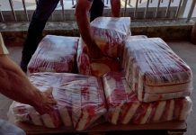 Paróquia em Betim distribui 1.200 cestas básicas para moradores de Betim