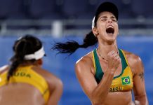 Ágatha e Duda avançam às oitavas no vôlei de praia