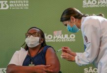 Um ano da vacina contra a Covid-19 no Brasil; veja as mudanças epidemiológicas do país