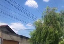 Motorista perde controle de veículo e capota no bairro Ingá, em Betim