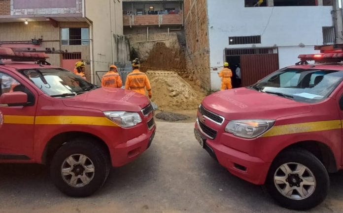 Homem morre soterrado enquanto trabalhava em obra no bairro Niterói em Betim