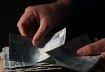 Receita paga hoje restituições do quarto lote do IR 2022