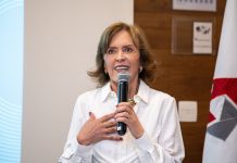 Solange Bottaro assume a presidência da FUNDAMIG