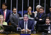 Arthur Lira retira de pauta votação do PL das Fake News
