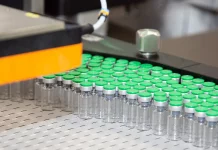 Dengue: fabricante firma parceria para ampliar produção da vacina