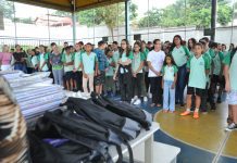 Prefeitura de Betim inicia entrega de kits e uniformes escolares para alunos da rede municipal