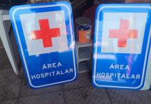 Região do Citrolândia ganha novas placas de sinalização na porta de unidades de saúde