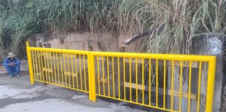 Betim instala gradil em canal de drenagem para aumentar proteção em área de risco