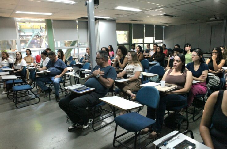 Prefeitura de Betim promove palestra de oratória e expressividade para servidores municipais